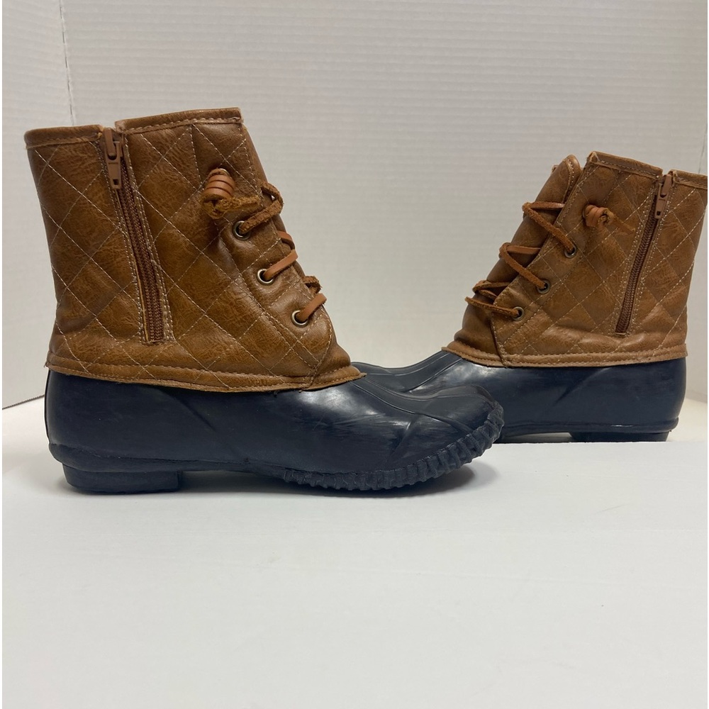 Duck boots by Stevies